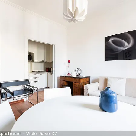 Brera Apartments In Porta Venezia Milan Exterior photo